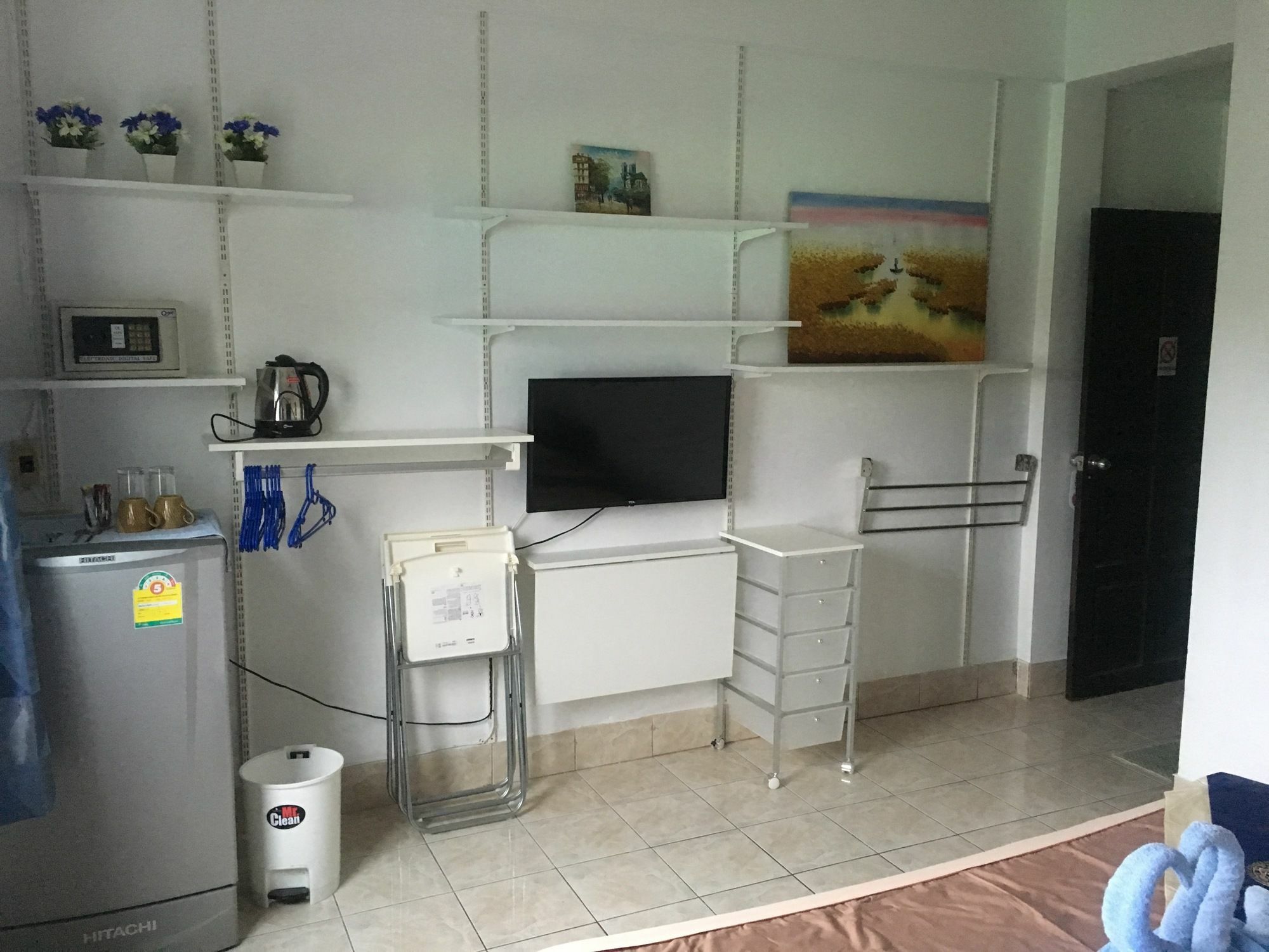 Bellmans Restaurant & Guesthouse Karon Esterno foto